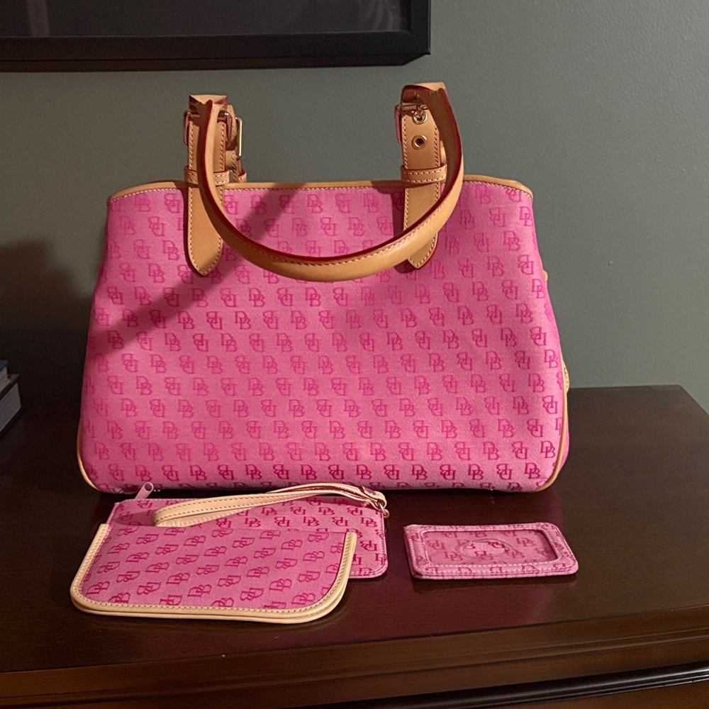 Dooney and Burke tote with accessories